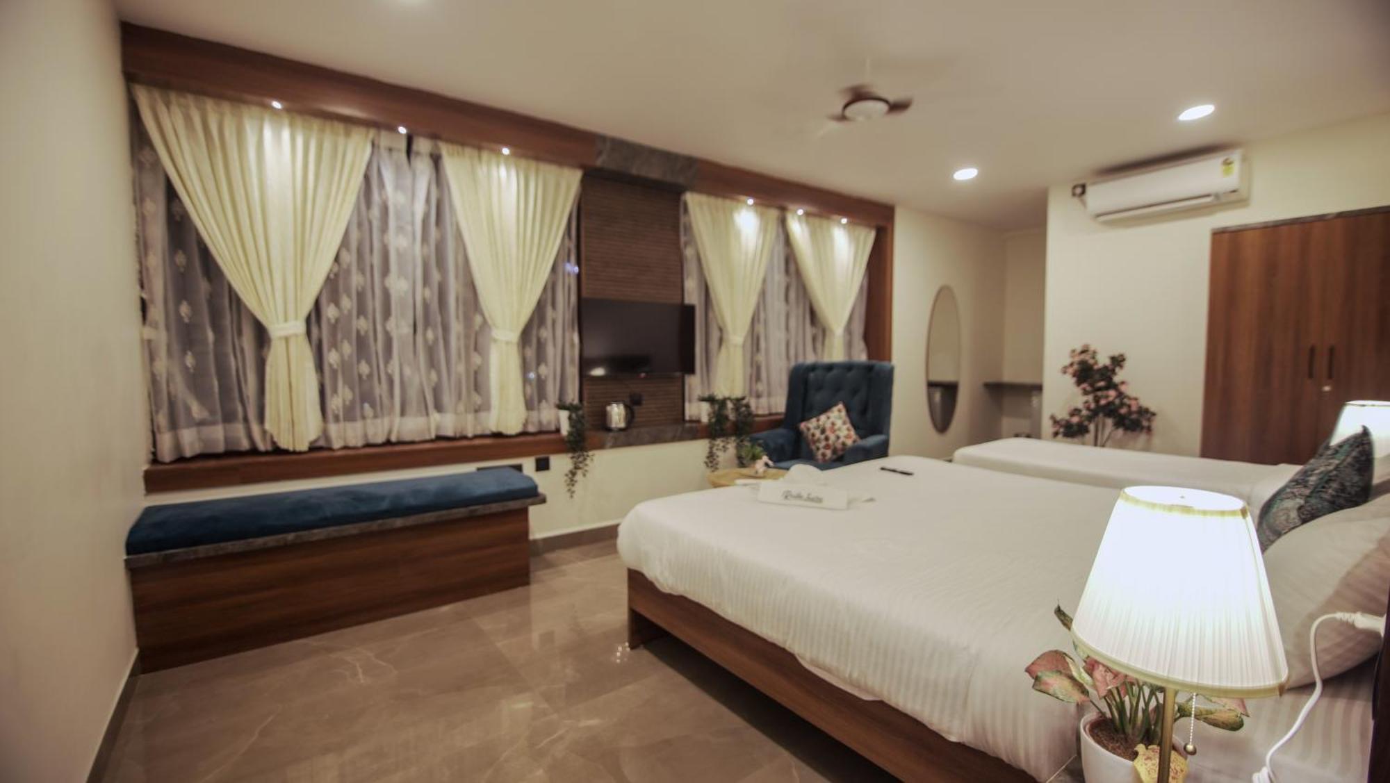 Radhe Suites Haïdarabad Extérieur photo
