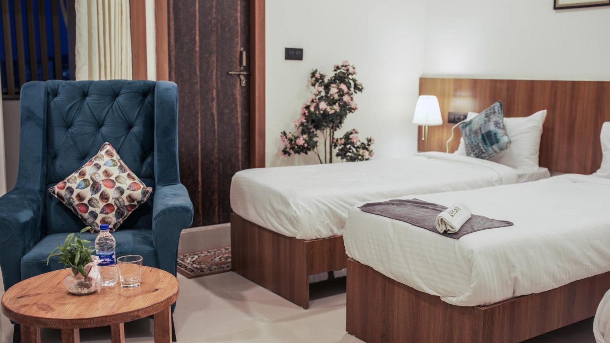 Radhe Suites Haïdarabad Extérieur photo