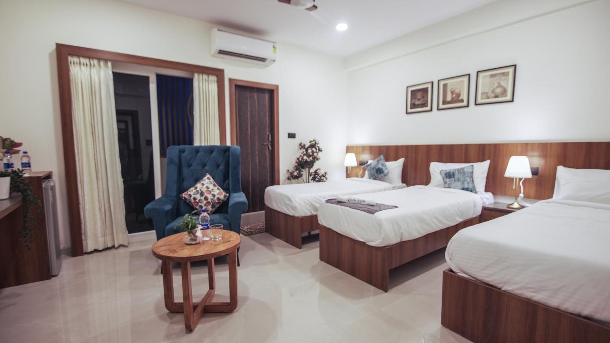 Radhe Suites Haïdarabad Extérieur photo