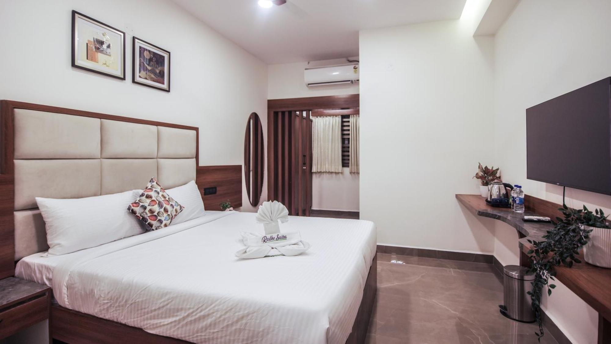 Radhe Suites Haïdarabad Extérieur photo
